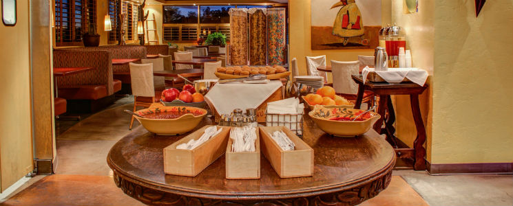 tucson resorts with breakfast